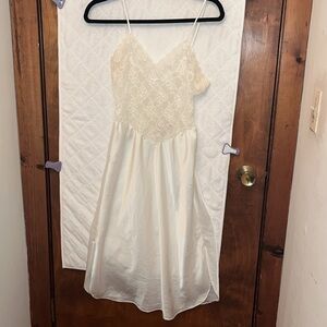 Vintage Lady Lynne Negligee
